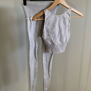 Bundle Free People Good Karma Leggings & Bra Top ice grey
